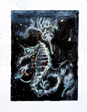 shy seahorse sees everything